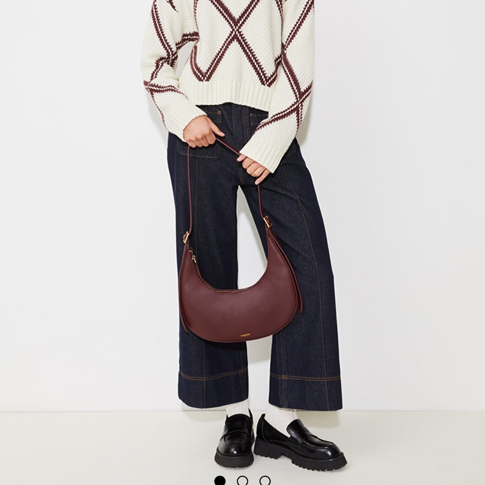 SUNCOO Brown Shoulder Bag with Minimalist Design